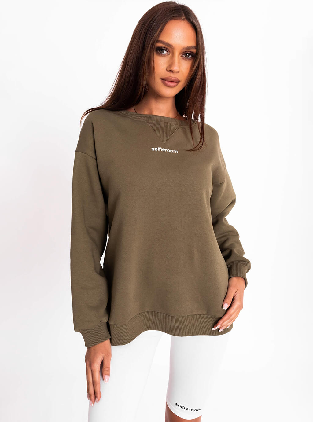 Alvira- klasyczna, delikatnie oversize’owa bluza z nadrukiem- khaki 4