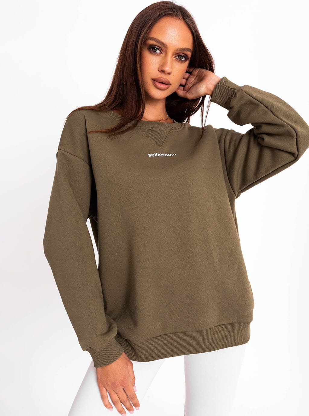Alvira- klasyczna, delikatnie oversize’owa bluza z nadrukiem- khaki 2