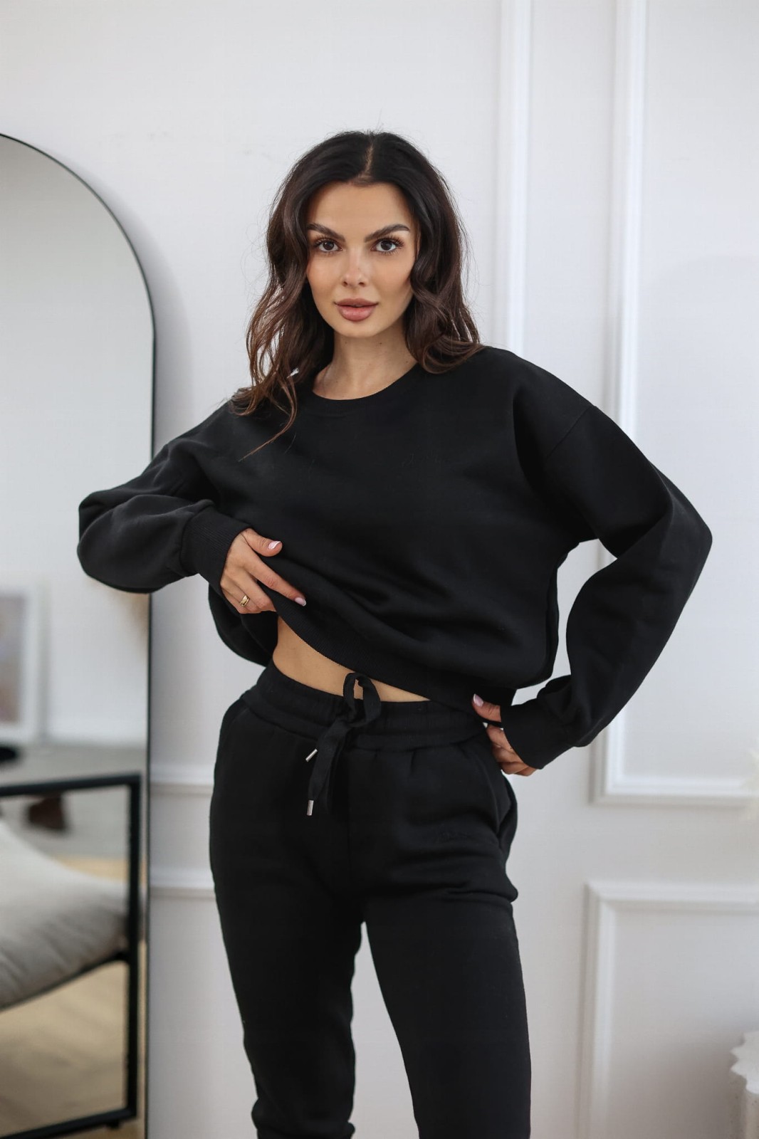 Bluza Classic z kieszeniami bez kaptura kolor Czarny