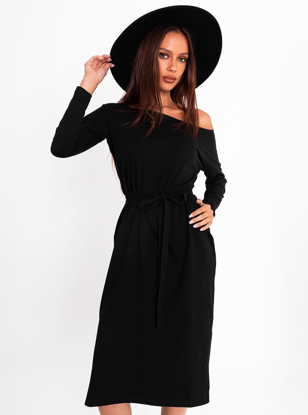 Sukienka Beti- czarna  8