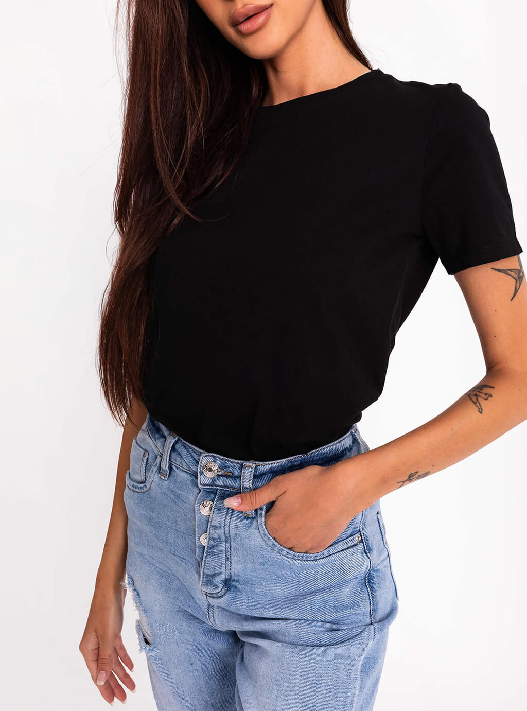 Nadia- klasyczny, bawełniany t-shirt - czarny 4