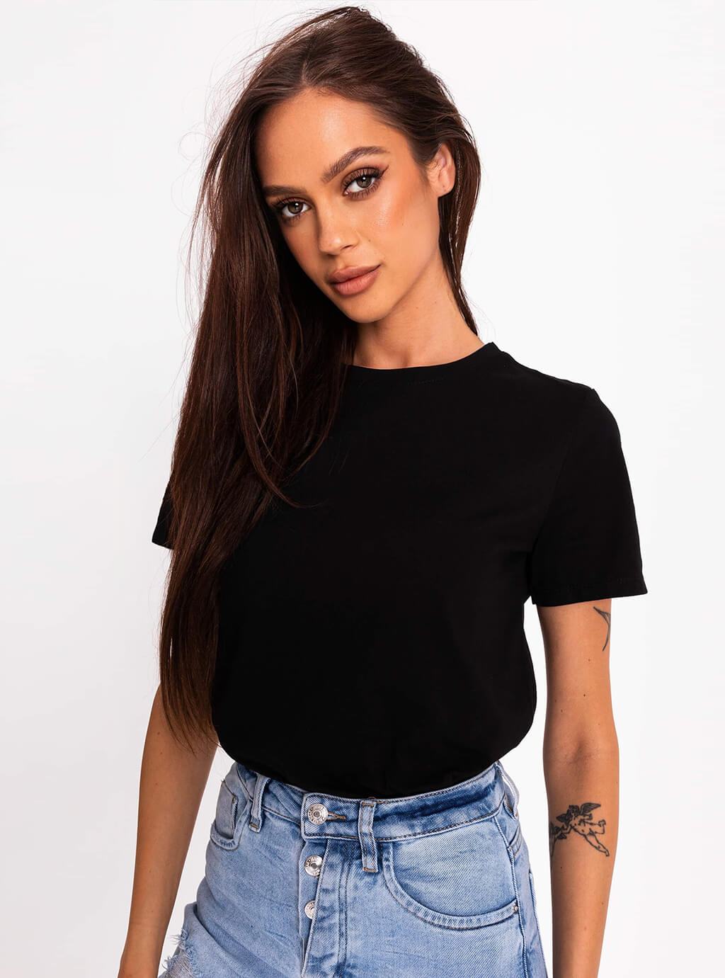 Nadia- klasyczny, bawełniany t-shirt - czarny 2