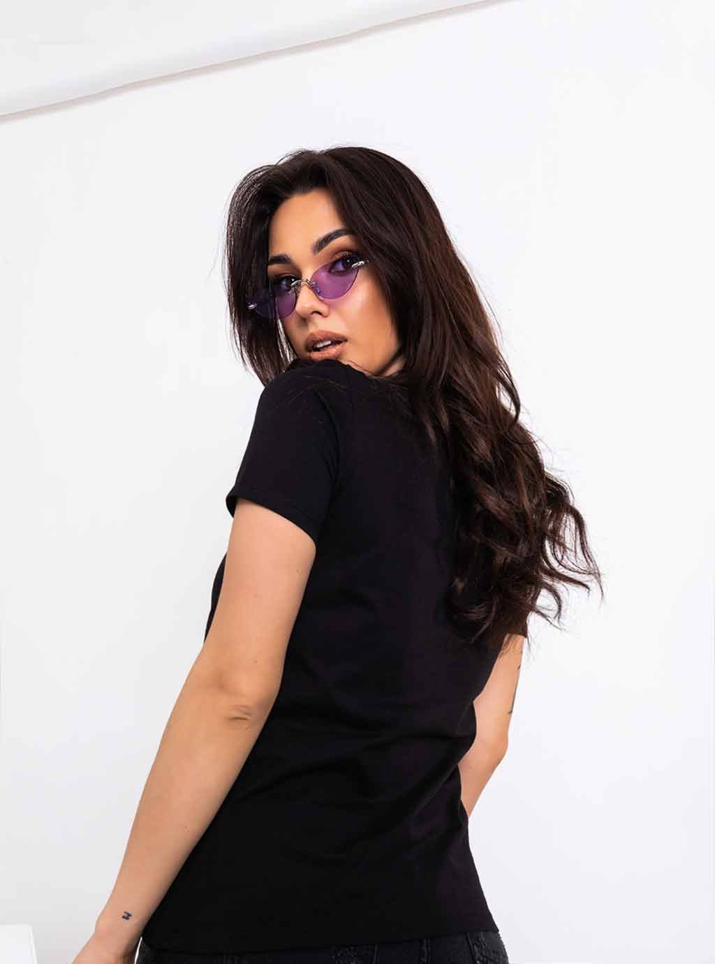 Nadia- klasyczny, bawełniany t-shirt - czarny 9