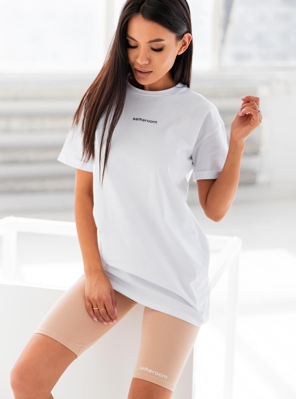 Laude- oversize’owy t-shirt z nadrukiem- biały 12