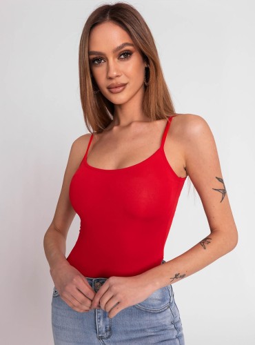Medea- bluzka z lycry na ramiączkach z okrągłym dekoltem- czerwona