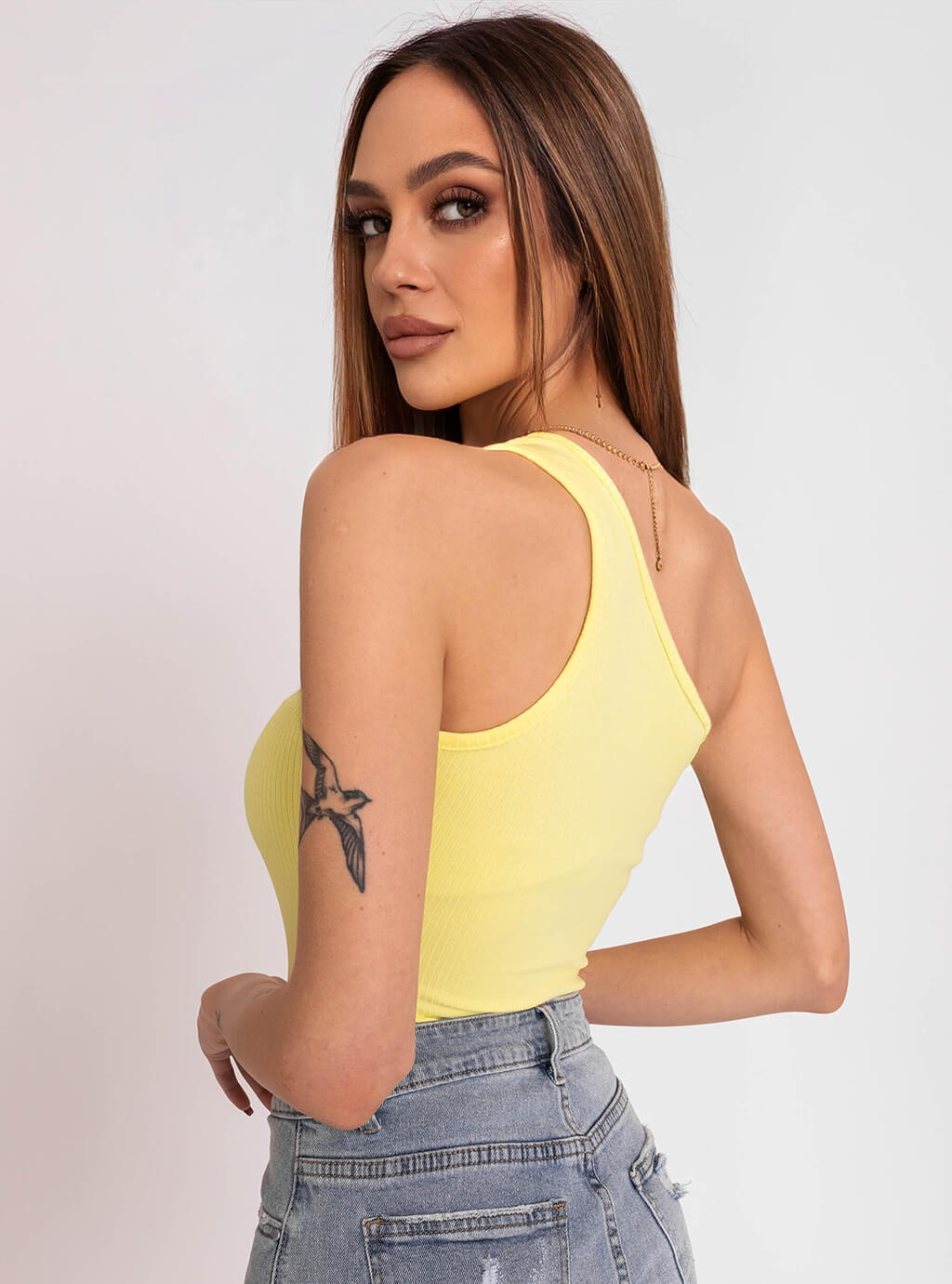 Emma- dopasowana bluzka na jedno ramię z prążkowanej dzianiny- żółta 13