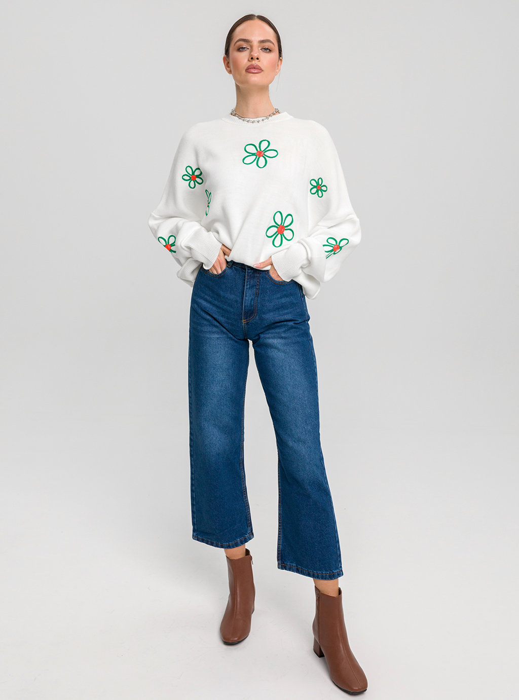 Jeansy damskie 7148 z bawełny – proste nogawki crop 4