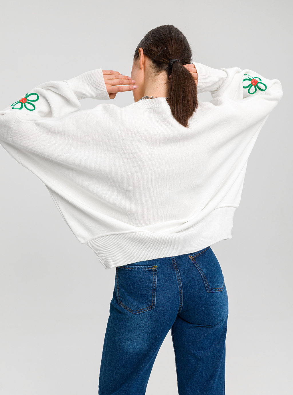 Jeansy damskie 7148 z bawełny – proste nogawki crop 6