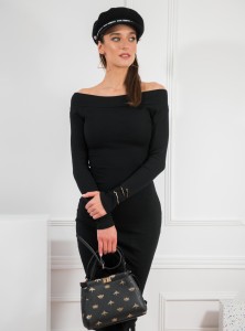 Kola - dopasowana sukienka do kolan z dekoltem łódki - Czarna