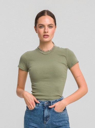 Dopasowana bluzka PEEL SHORT  z prążkowej dzianiny z krótkim rękawem khaki