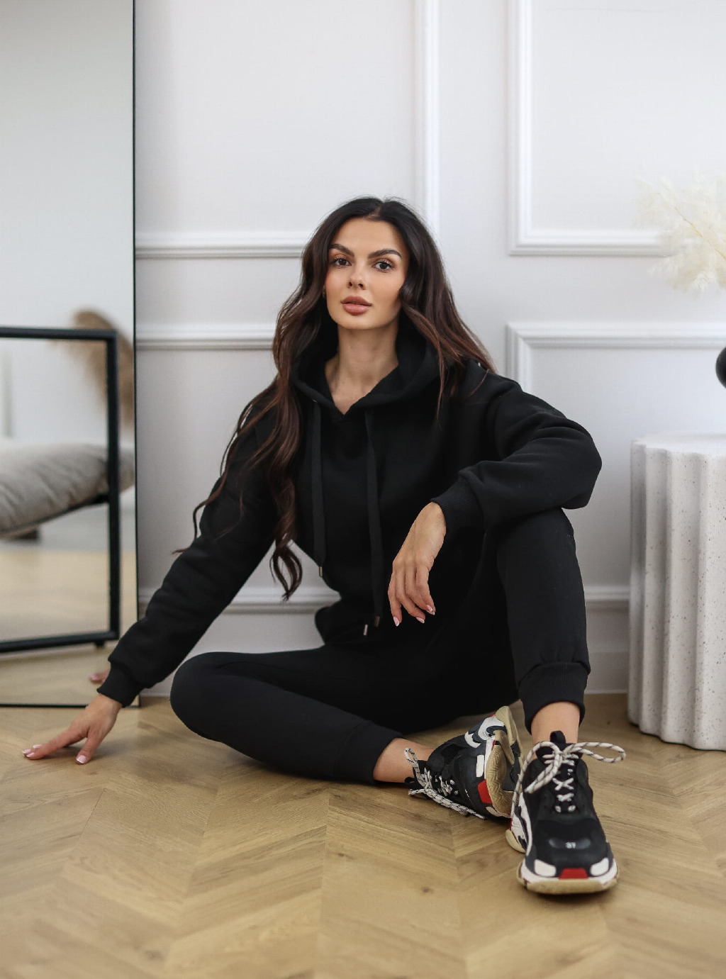 Bluza krótka Short z kapturem kolor czarny 2