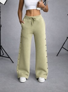 EMI - SPODNIE DRESOWE Z SZEROKĄ NOGAWKĄ ORAZ OZDOBNYMI ZATRZASKAMI - OLIWKA