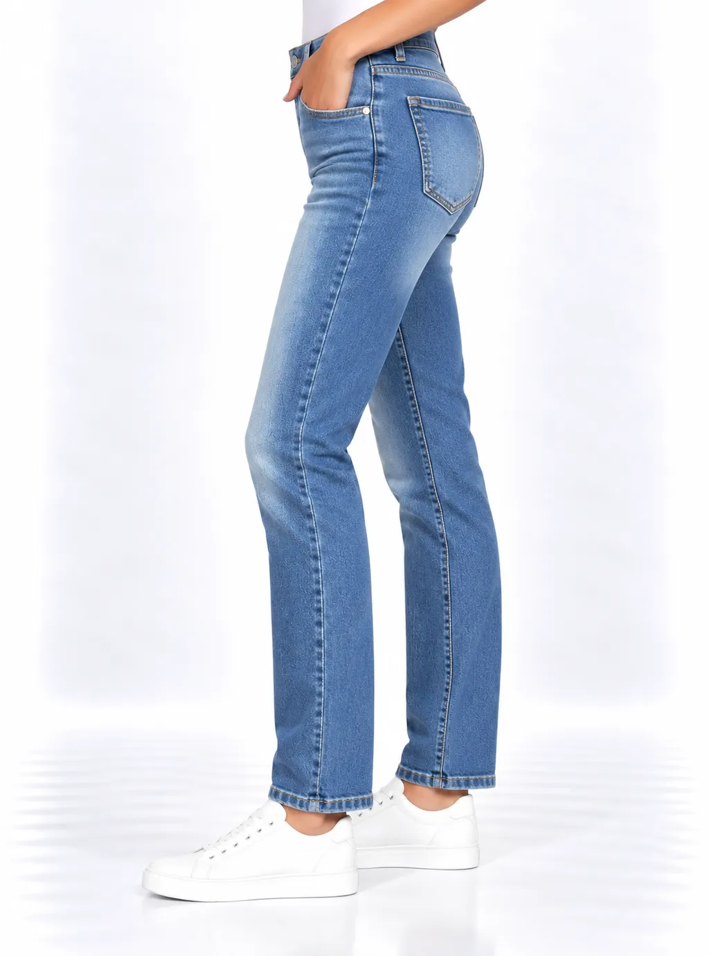 Jeansy damskie 1323 klasyczny denim z prostą nogawką – niebieskie 2