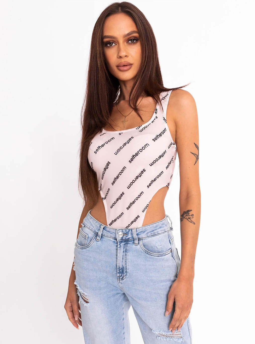 Runita- body na grubych ramiączkach z wysokim wycięciem na biodrach i nadrukiem- beżowo-czarne