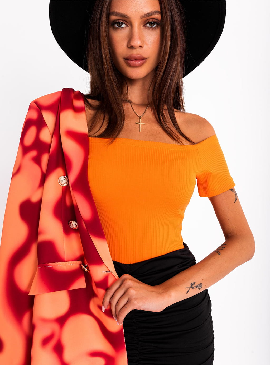 Lovita- dopasowana bluzka typu hiszpanka z prążkowanej dzianiny - pomarańczowa 3