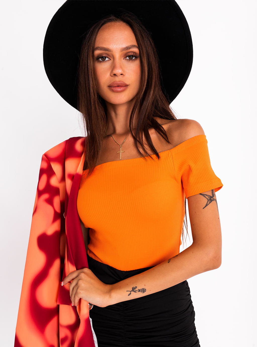Lovita- dopasowana bluzka typu hiszpanka z prążkowanej dzianiny - pomarańczowa 5