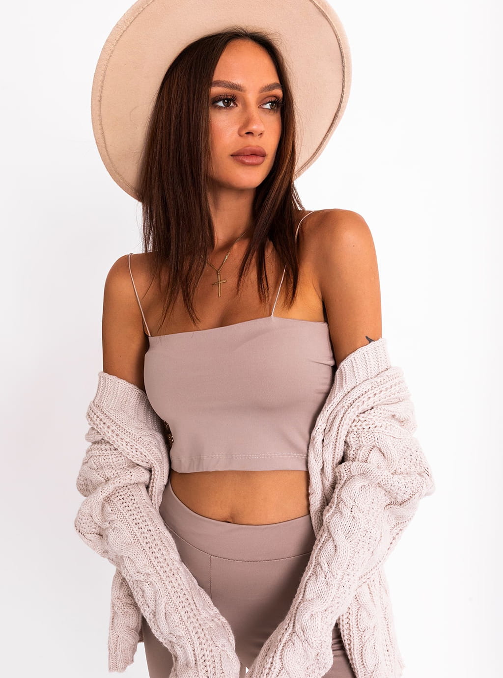 Imbi- krótki top z lycry na cienkich ramiączkach- szary 8