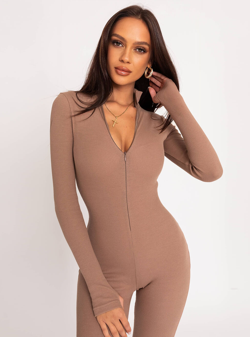  Amira- dopasowany kombinezon z dzianiny w prążek- mocca  5