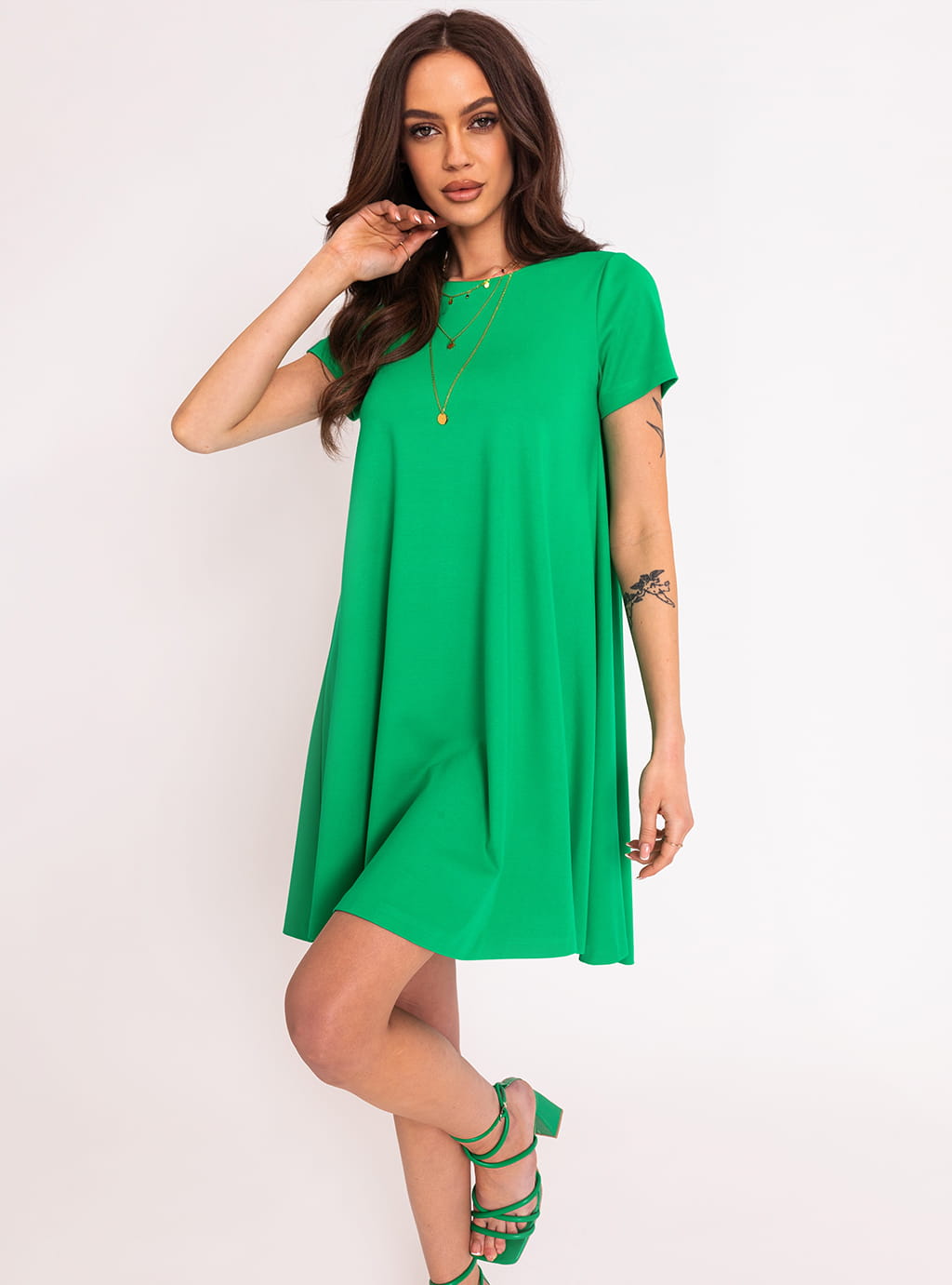 Crystal- dzianinowa sukienka o luźnym kroju z krótkim rękawem- zielona 2