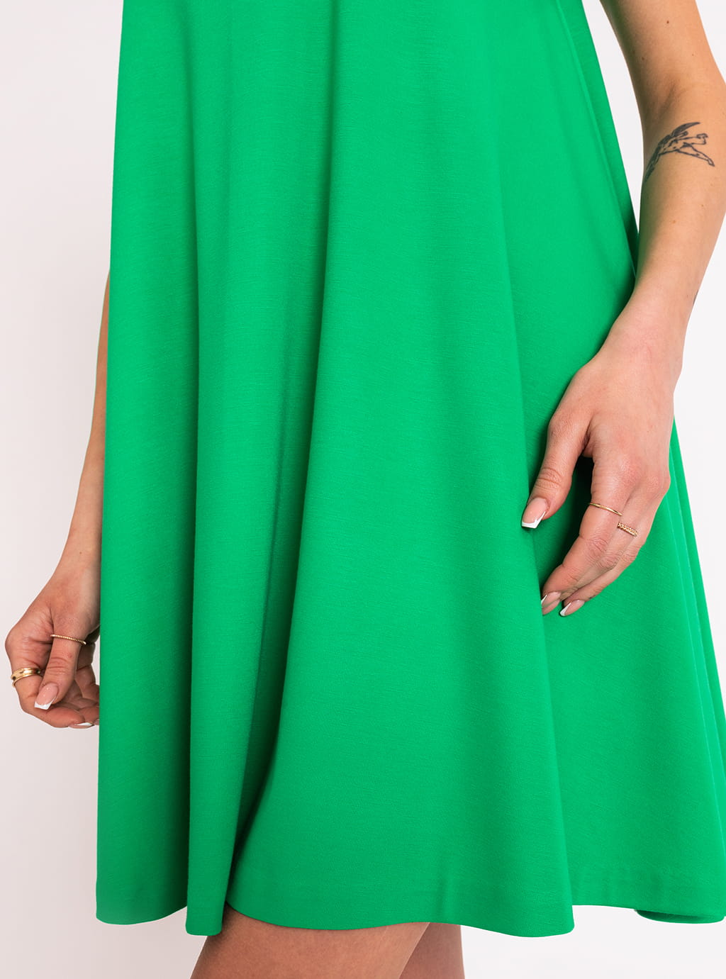 Crystal- dzianinowa sukienka o luźnym kroju z krótkim rękawem- zielona 7