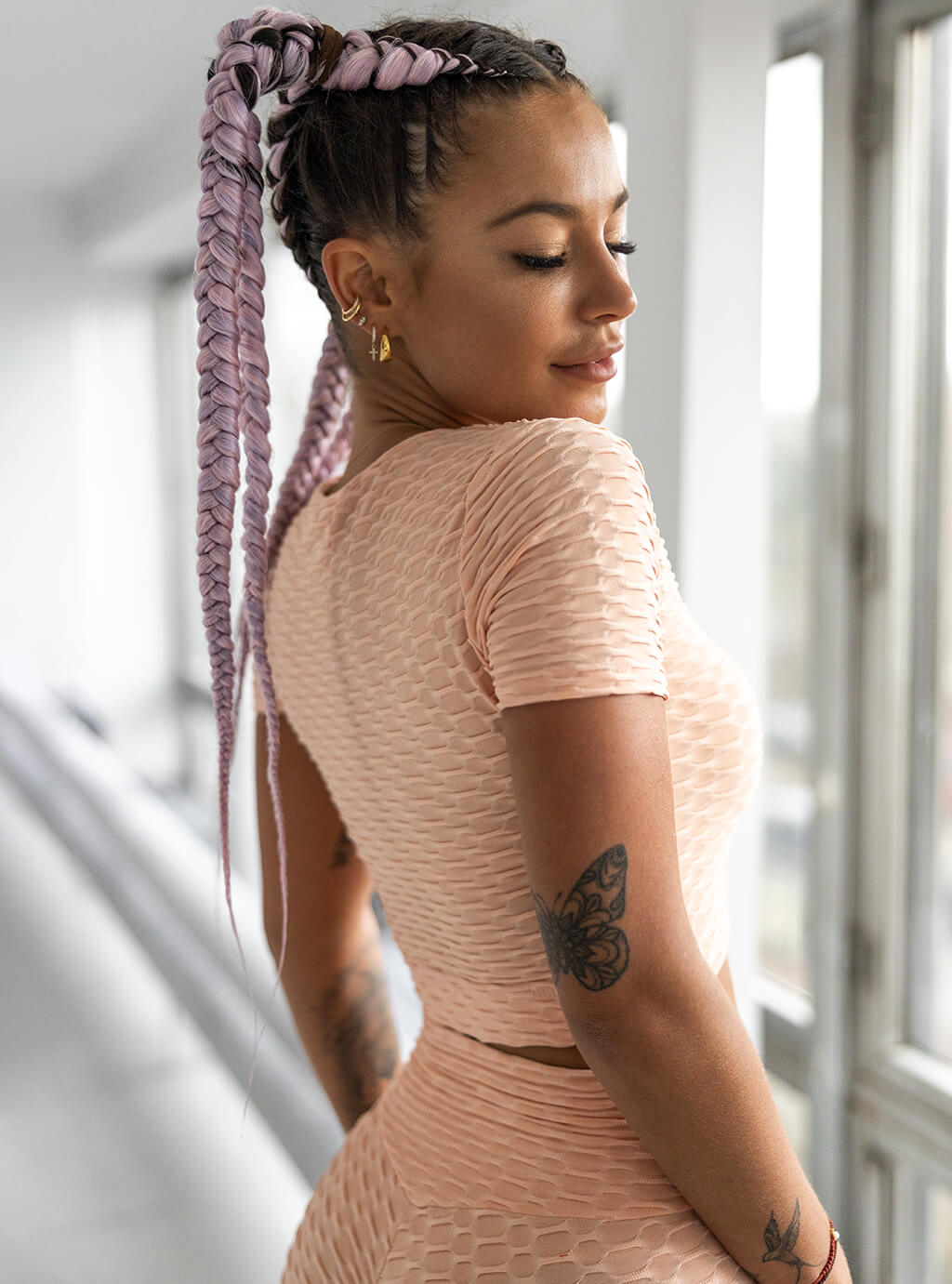 Lotte- top z krótkim rękawem i dekoltem zapinanym na zamek- brzoskwiniowy 6