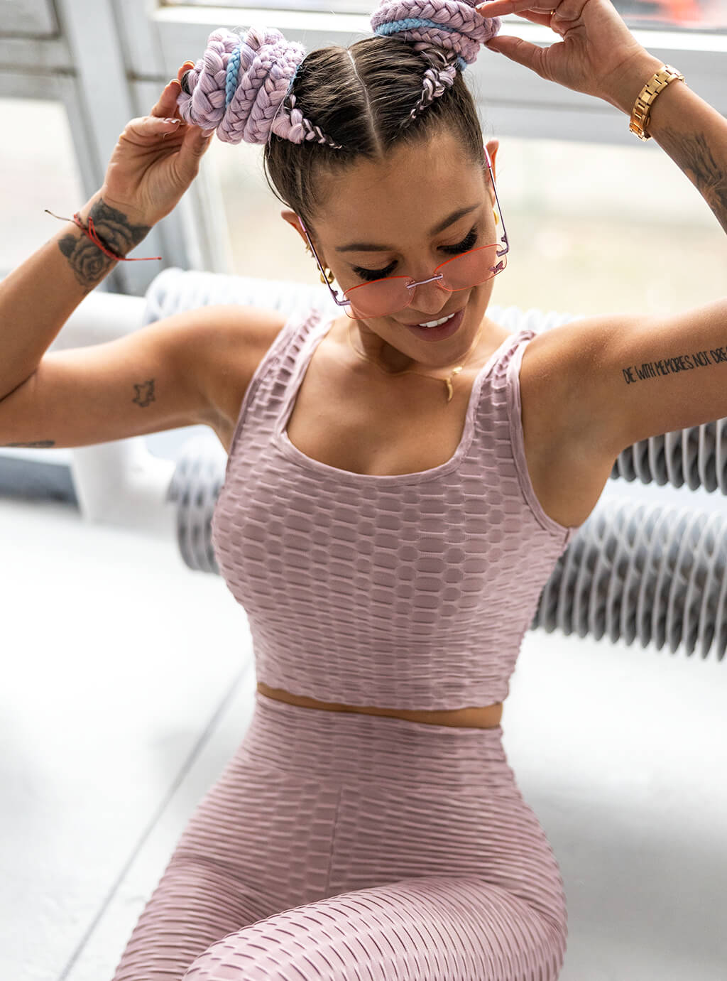 Rosanna- krótki top na grubych ramiączkach, z okrągłym dekoltem- lila 9