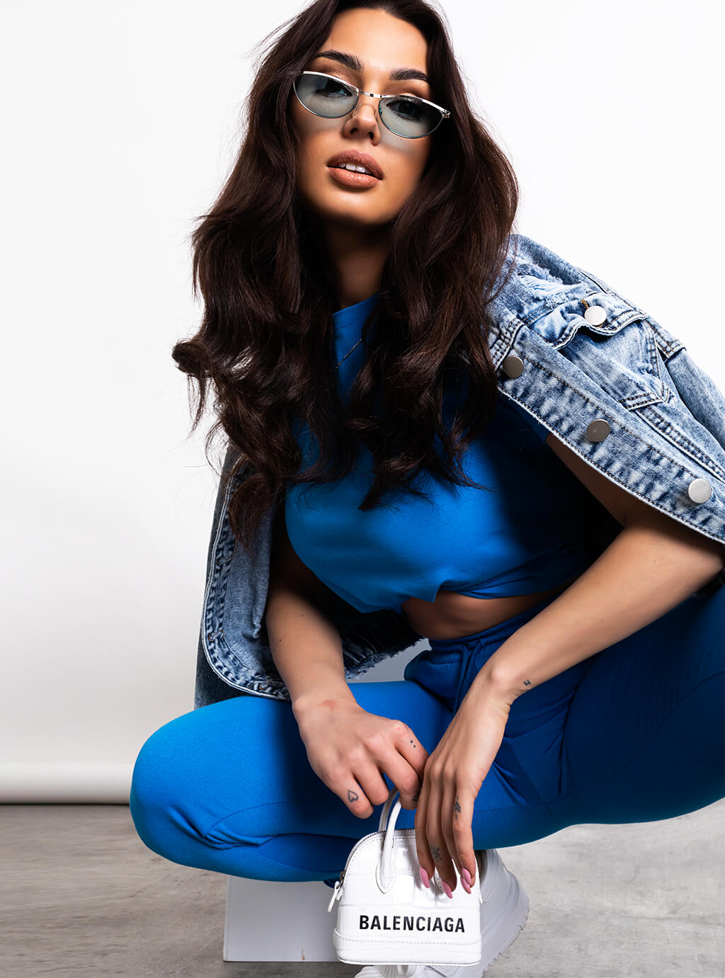 Nadia - klasyczny, bawełniany t-shirt - niebieski  6