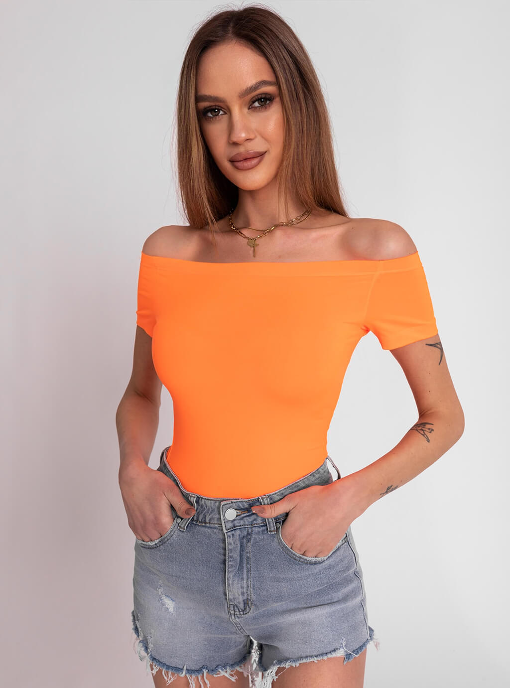 Leena- dopasowana bluzka z lycry z dekoltem typu hiszpanka- neon orange 4