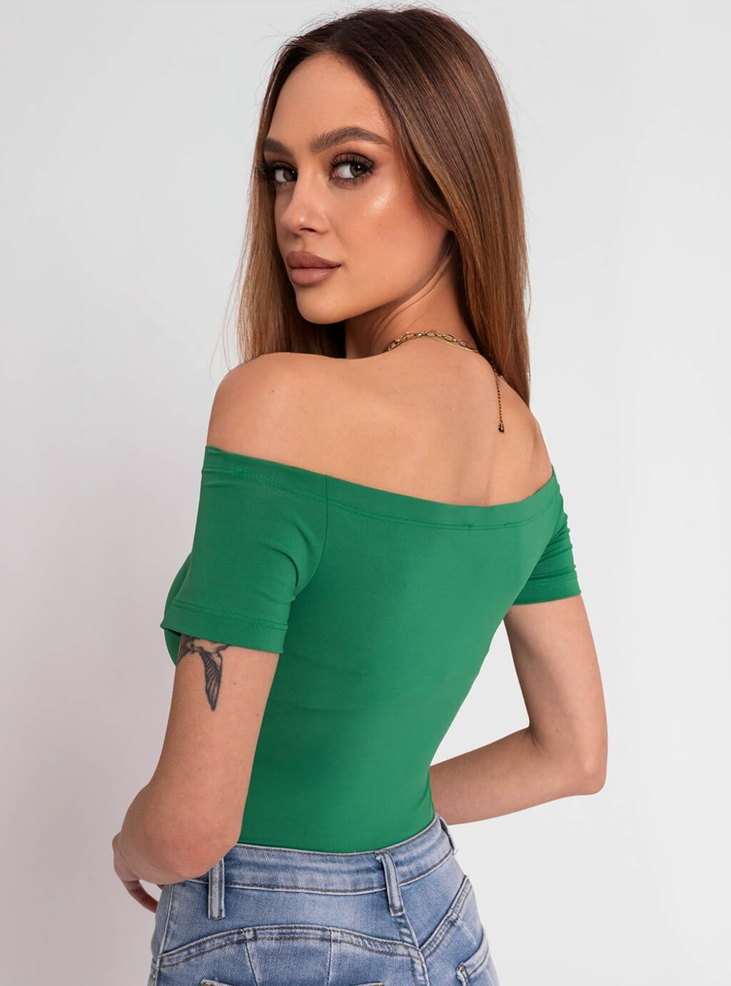 Leena- dopasowana bluzka z lycry z dekoltem typu hiszpanka- zielona 12