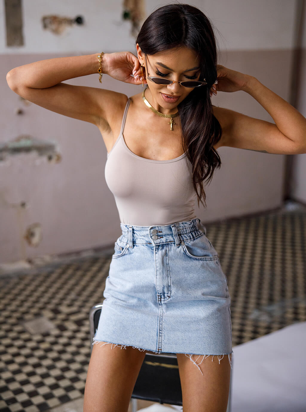 Medea- bluzka z lycry na ramiączkach z okrągłym dekoltem- szara 11