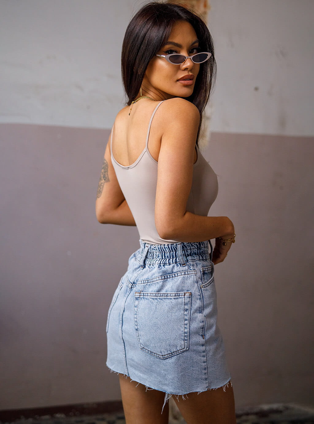 Medea- bluzka z lycry na ramiączkach z okrągłym dekoltem- szara 12