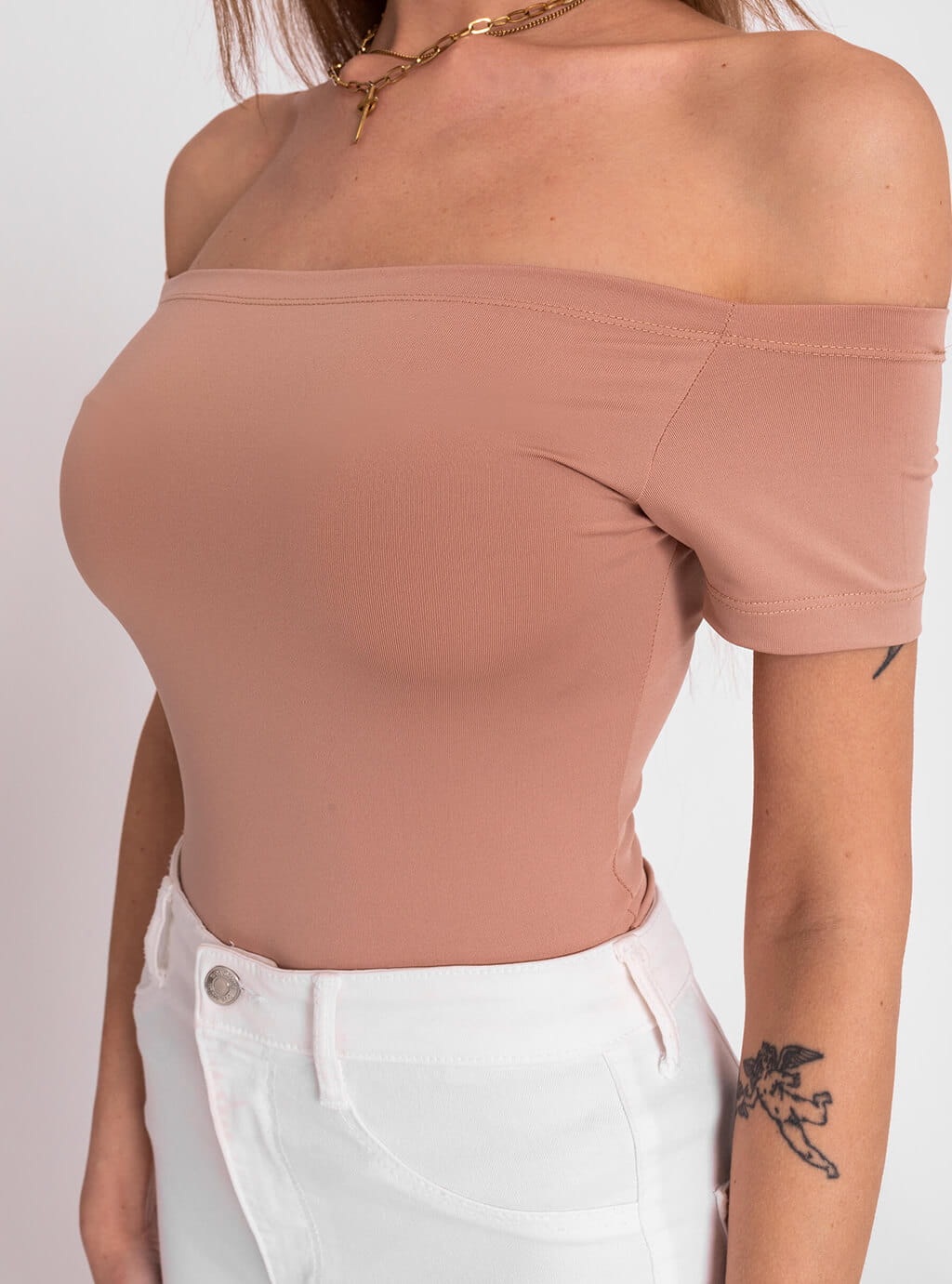 Leena- dopasowana bluzka z lycry z dekoltem typu hiszpanka- beż 5