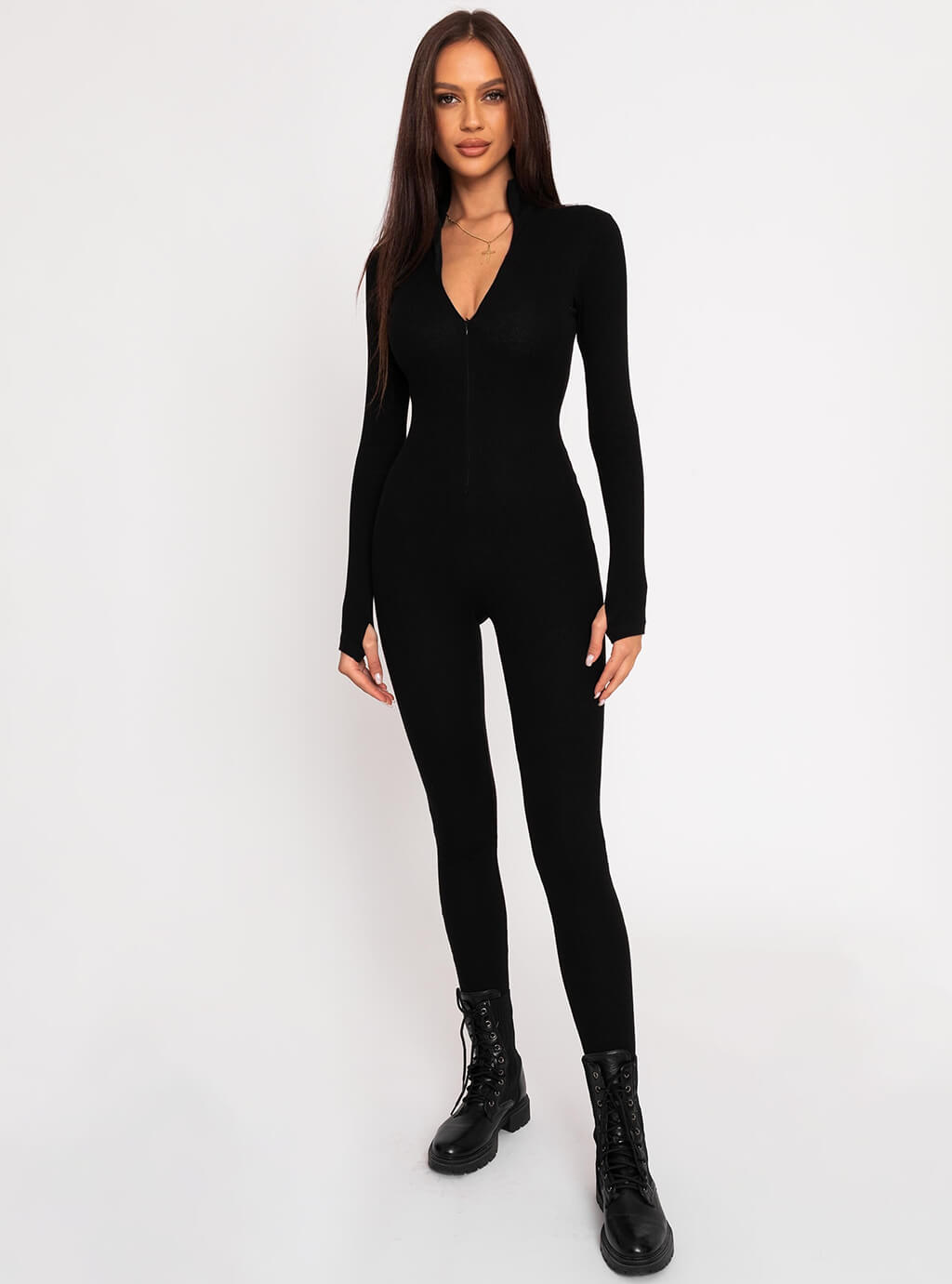 Amira- dopasowany kombinezon z dzianiny w prążek- czarny 17