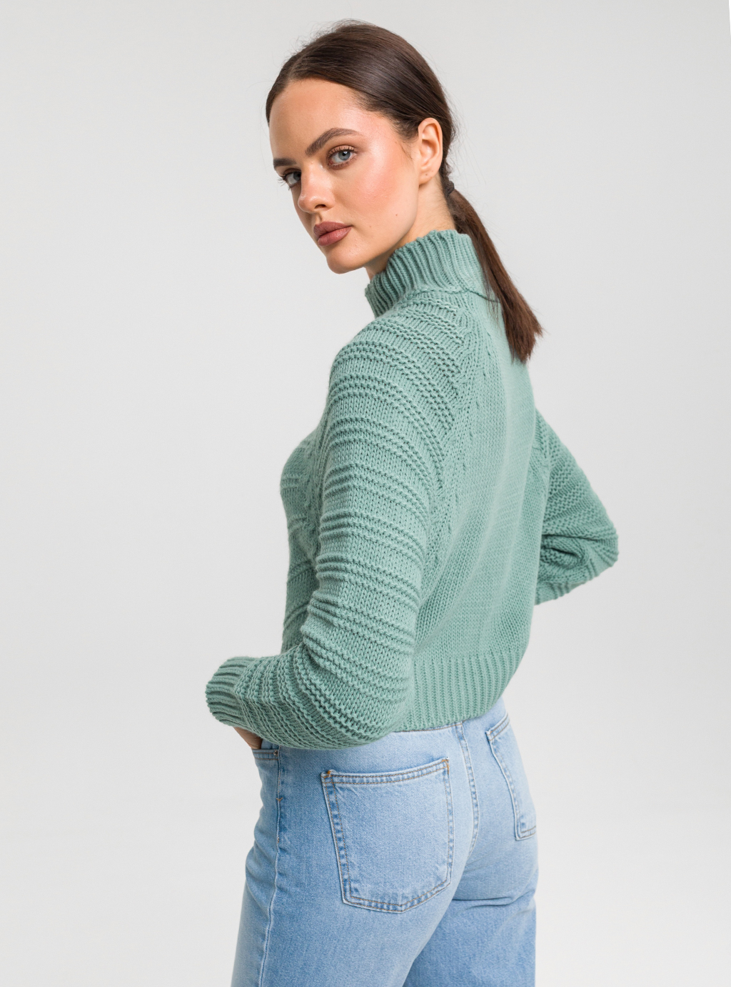 AZU - sweter ze stójką - morski 4