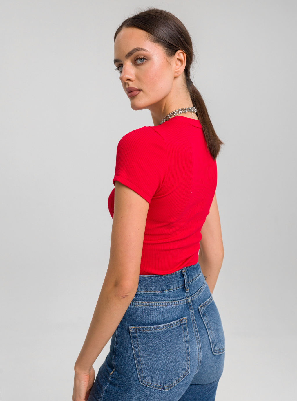 Dopasowana bluzka PEEL SHORT  z prążkowej dzianiny z krótkim rękawem czerwona 5