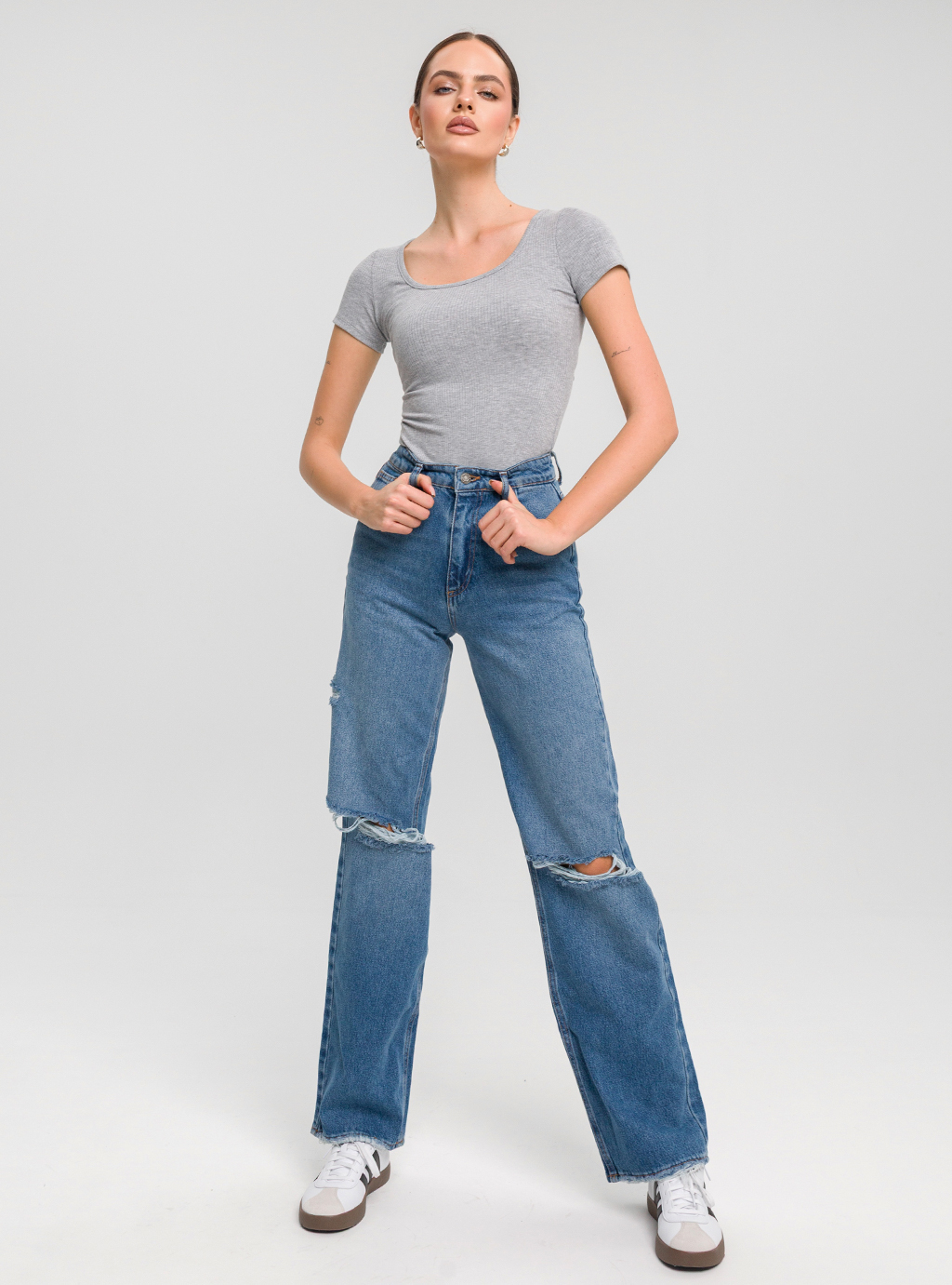 Dopasowana bluzka MOOD SHORT  z prążkowej dzianiny z krótkim rękawem szara 5