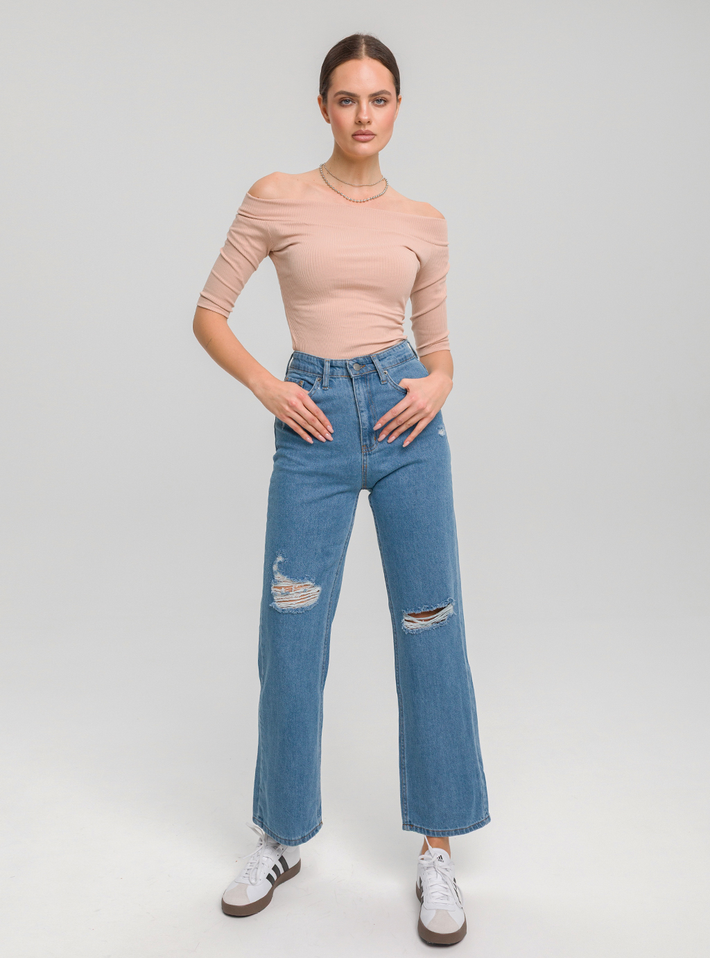 Dopasowana bluzka KOLA SHORT z odkrytymi ramionami beżowa 2