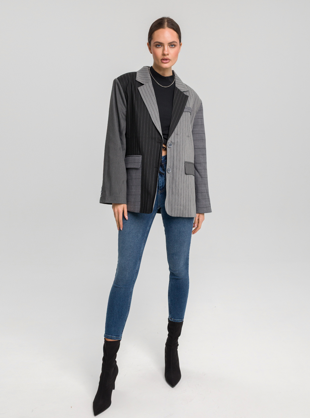 ASYM - Czarny top asymetryczny z jednym rękawem  4