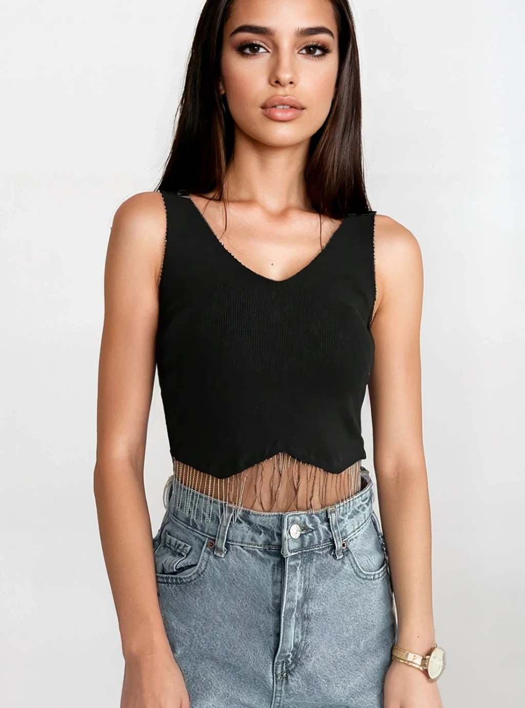 DIAMOND- krótki top na ramiączkach z asymetrycznymi frędzlami  - czarny 2