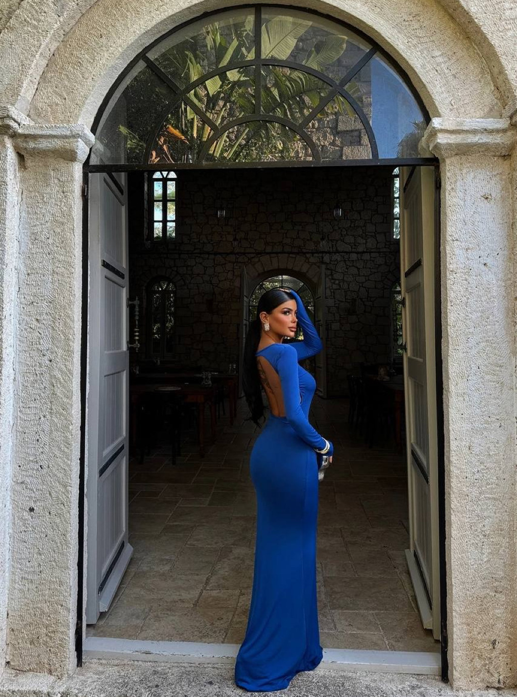 Sukienka z odkrytymi plecami LONG niebieska