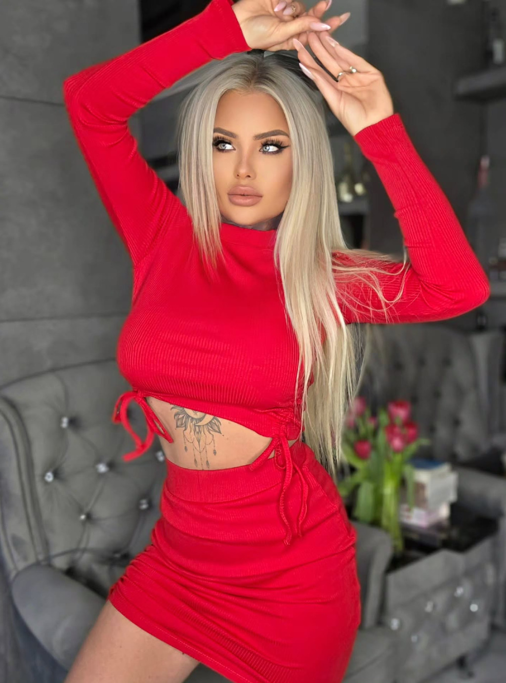 SET POLI - komplet z prążkowanej dzianiny bluzka z długim rękawem spódnica przed kolano - czerwony 2